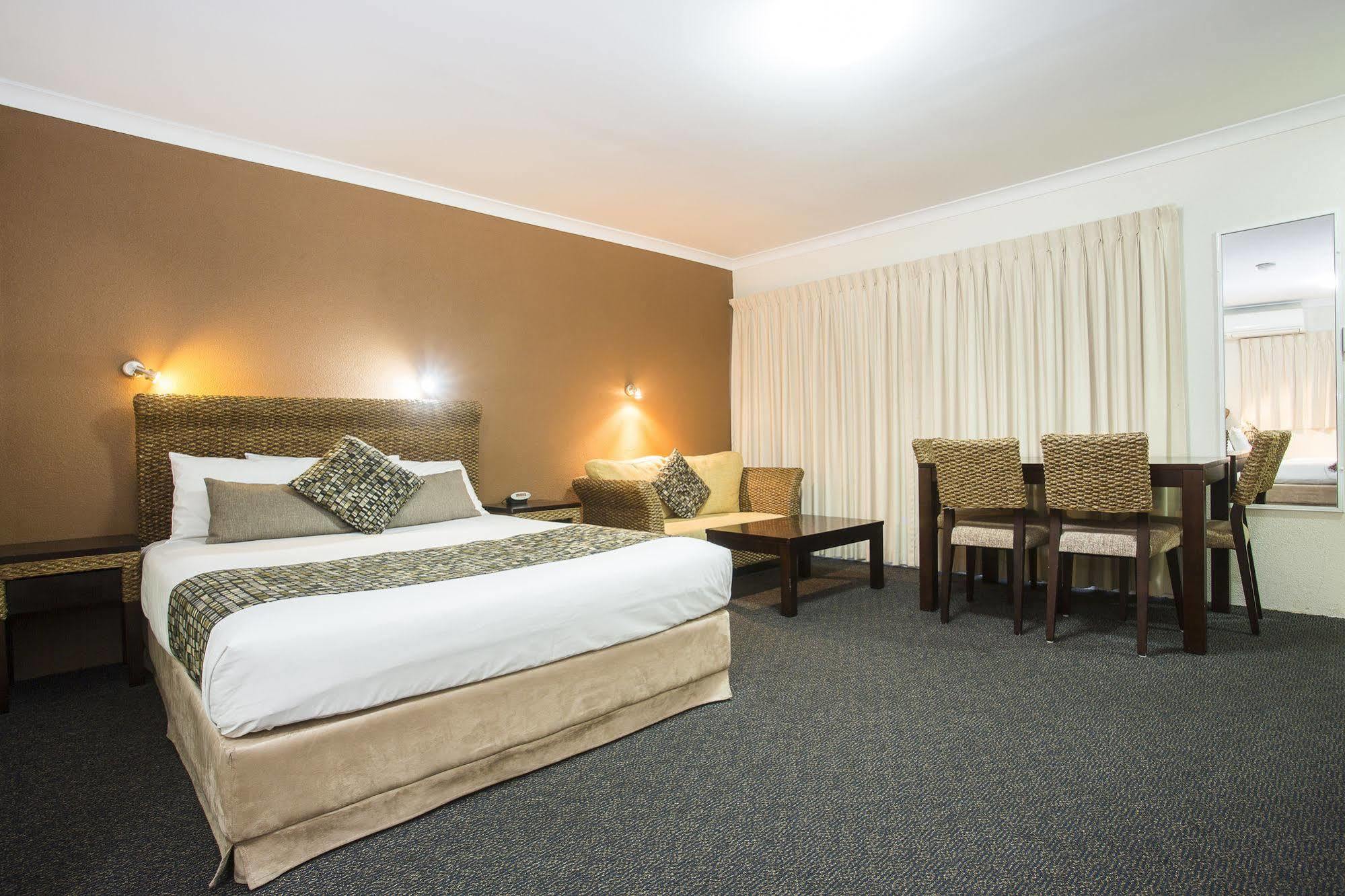 Coral Cay Resort Mackay Exterior photo